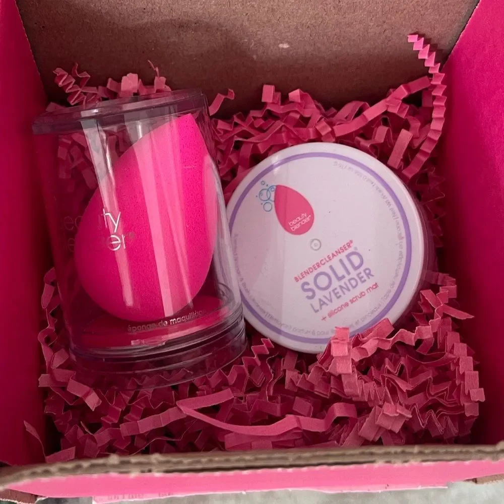 New Beauty Blender Sponge & Solid Lavender Cleanser